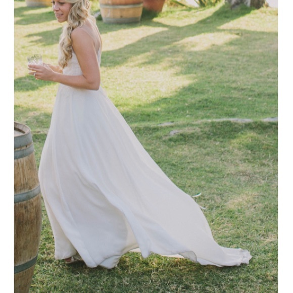 Sarah Seven Wedding Dress- The Violet Hour - Picture 6 of 7